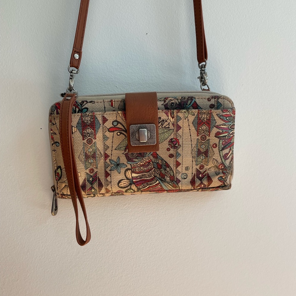 Sakroots Crossbody Bag with Pocket for a Phone - Picture 5 of 8